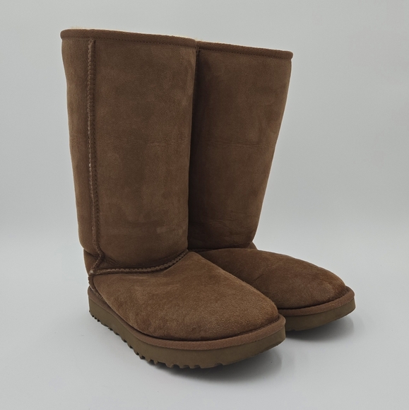 UGG Classic Tall Boot Size 8 - Picture 3 of 10
